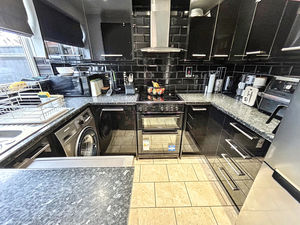 Kitchen- click for photo gallery